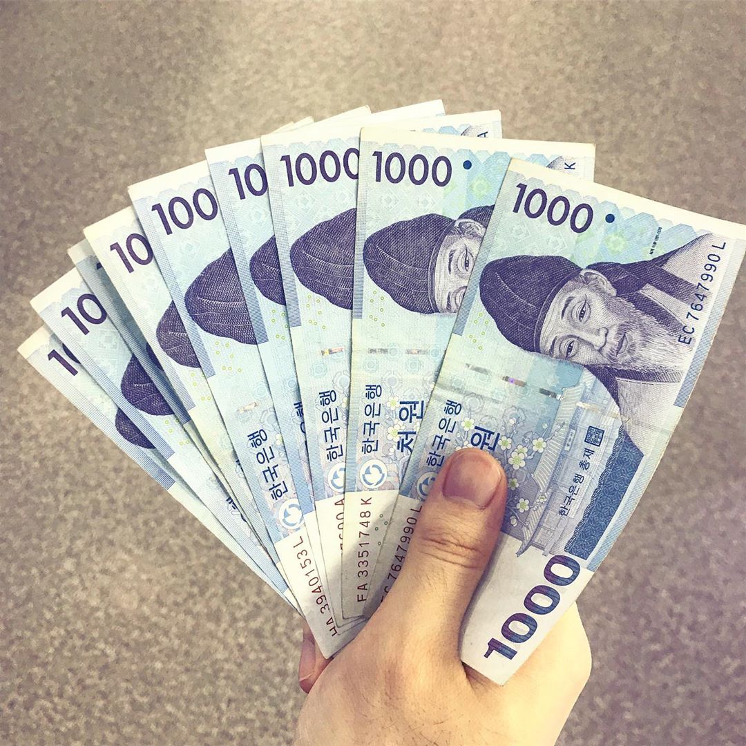 Tờ tiền 1000 won của Hàn Quốc
