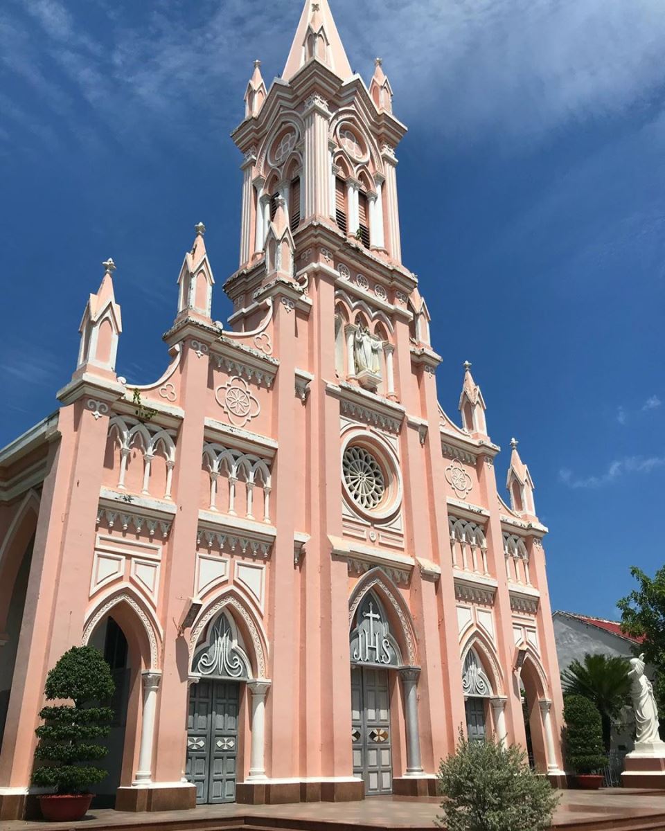 Nhà thờ Chính tòa giáo phận Đà Nẵng (Nhà thờ Con Gà Đà Nẵng)