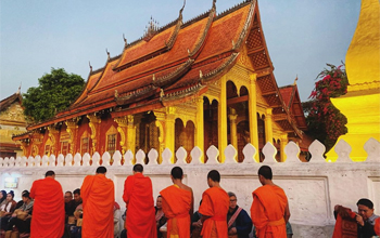 Thăm thánh địa Phật Giáo Luongprabang