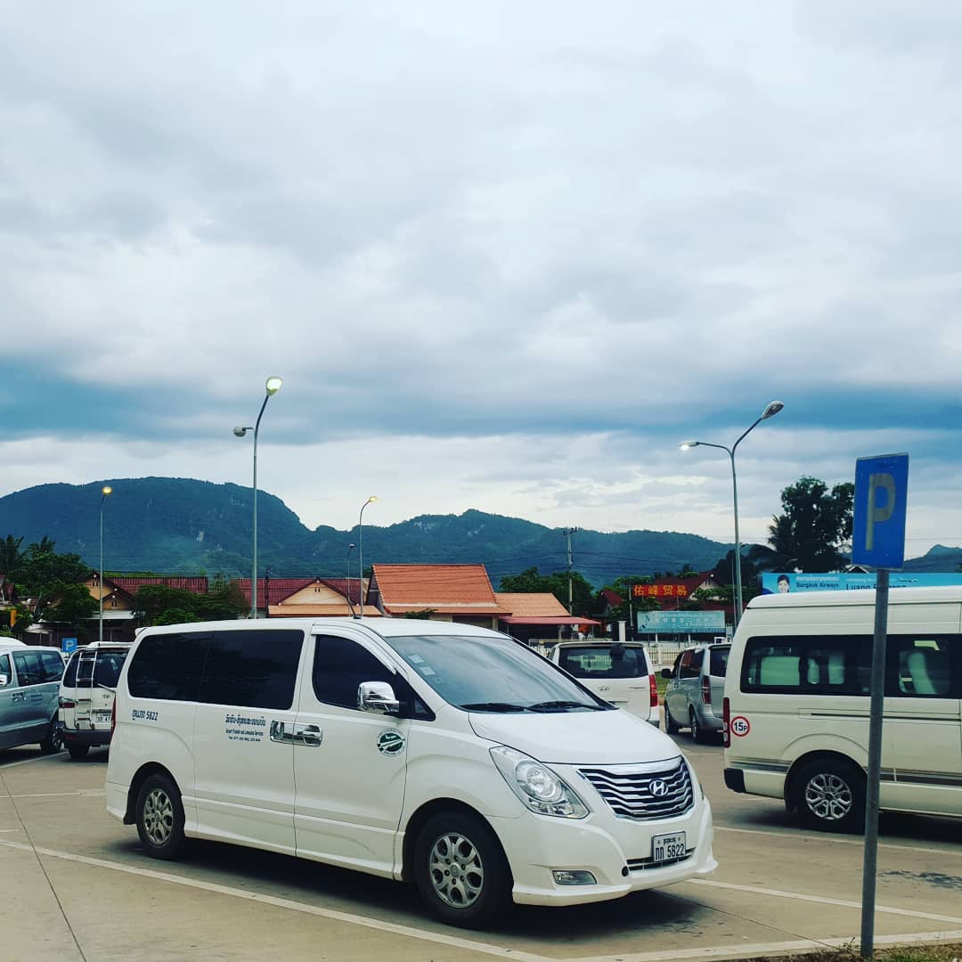 Sân bay Luông Pha Băng