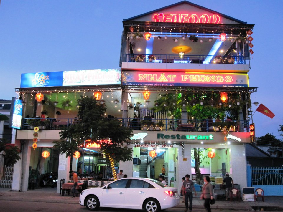 Nhà hàng hải sản Nhật Phong 3