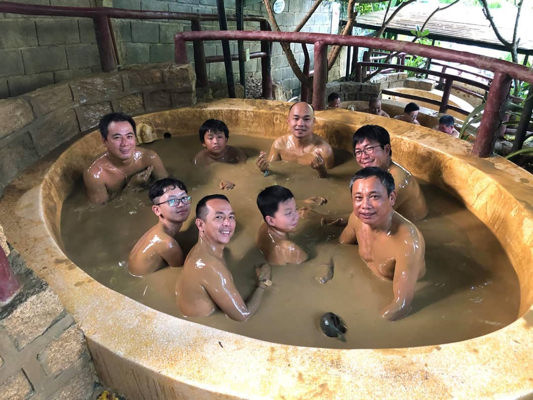 Khu Du Lịch Trăm Trứng - 100 Eggs Mud Bath