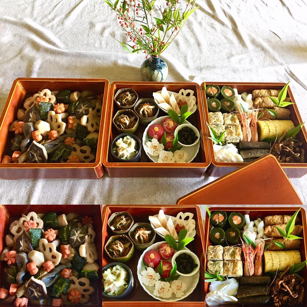 Osechi là những hộp thức ăn cầu kỳ với nhiều món ăn khác nhau