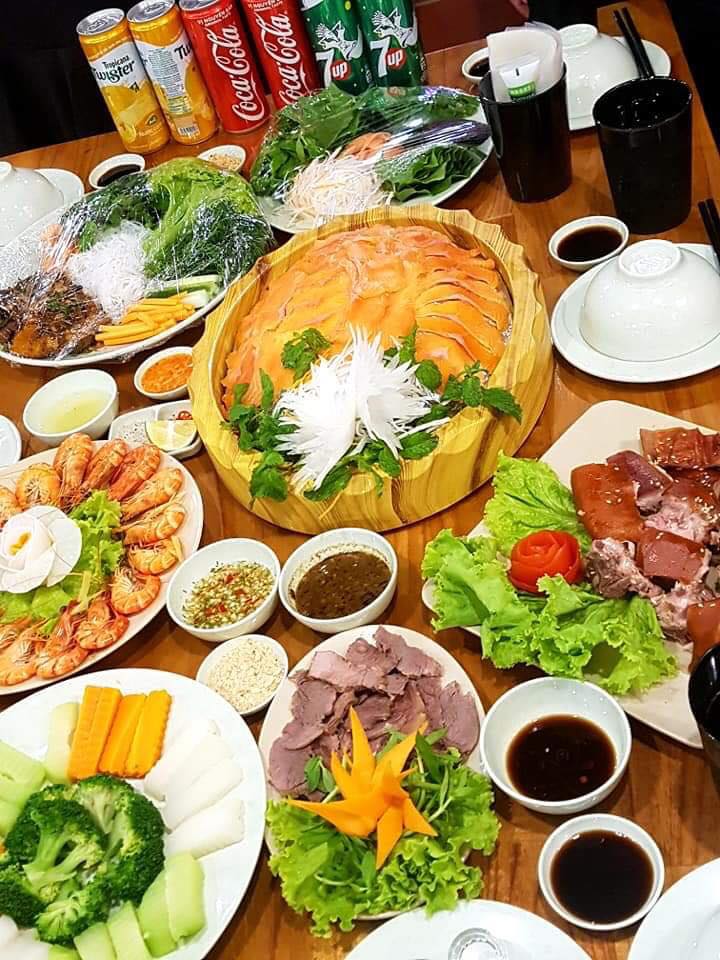  Buffet lẩu rau Sapa - Việt Deli