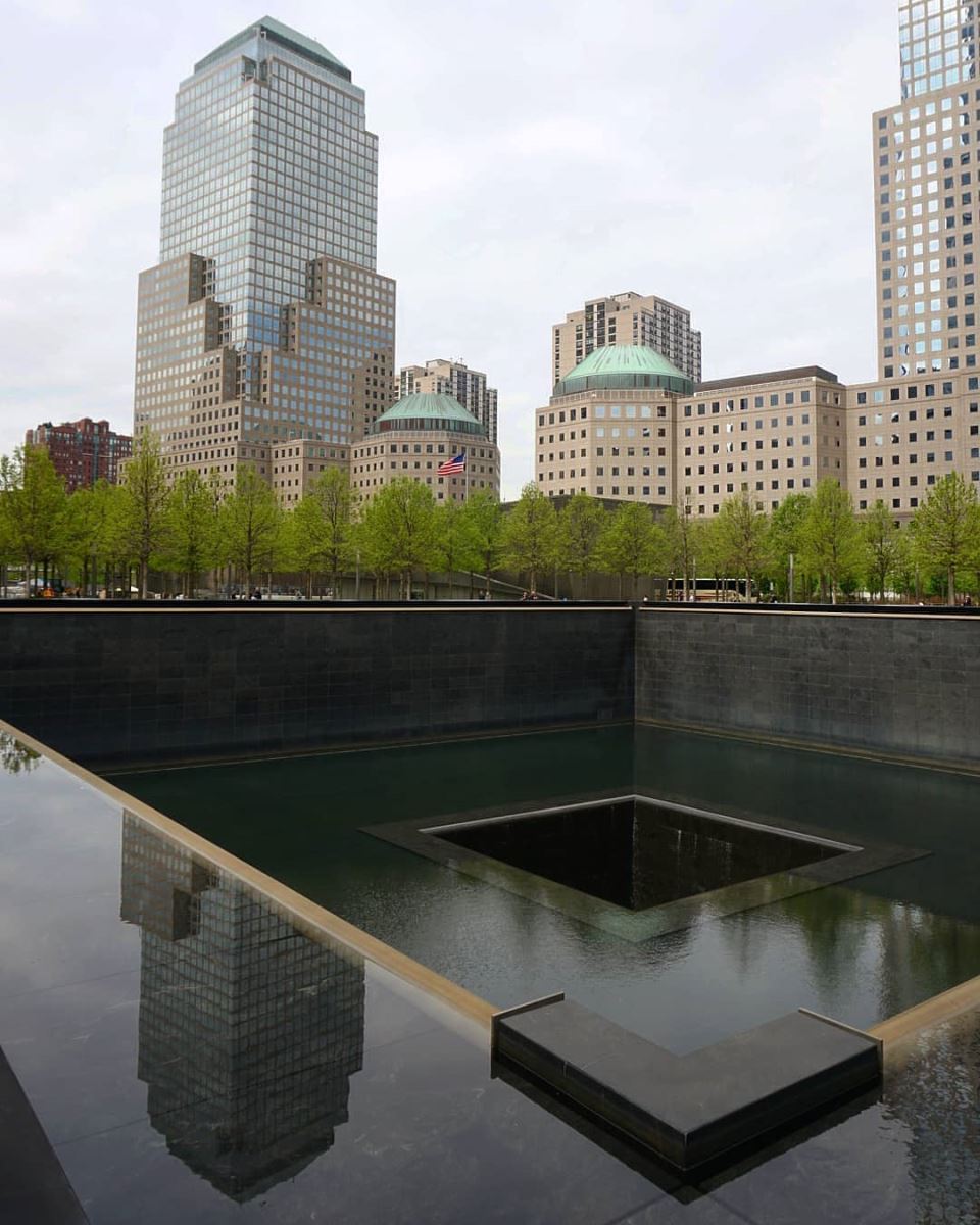 Ground Zero là khu tưởng niệm dành cho những nạn nhân xấu số trong vụ khủng bộ rúng động 11/9/2001