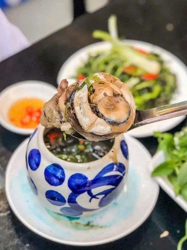 Có lẽ món mắt cá ngừ đại dương của Phú Yên là món ăn độc đáo nhất trên dải đất hình chữ S của chúng ta