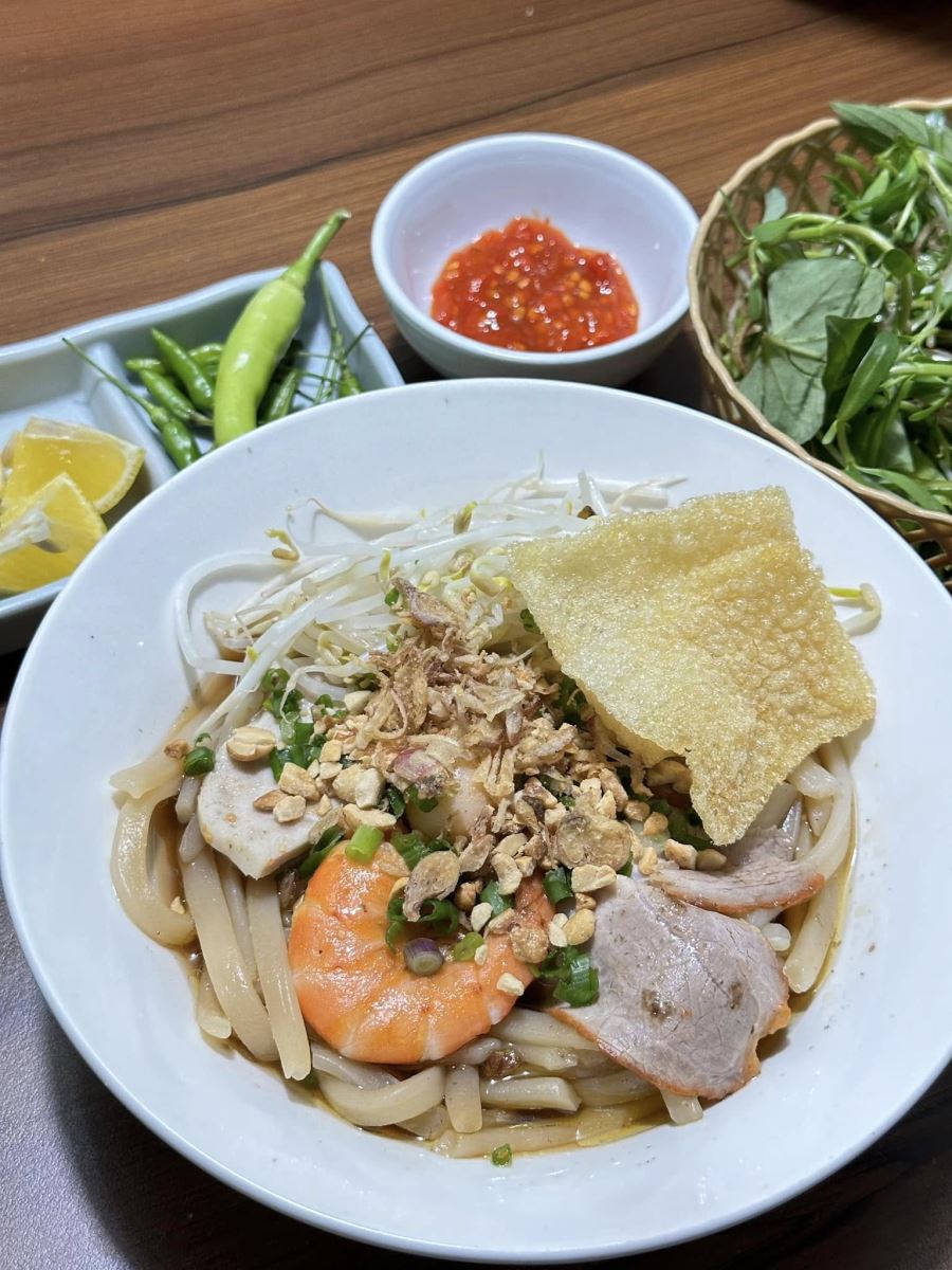 Mì Quảng là món ăn bình dị nhưng mang dậm tinh hoa ẩm thực xứ Quảng