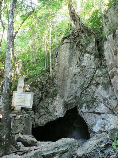Du lịch hang Pác Bó - Cao Bằng