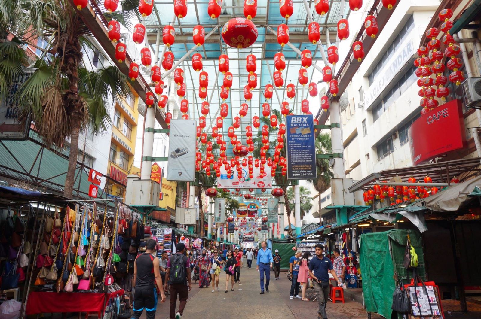 Khu phố Chinatown ở Kuala Lumpur vào ban ngày