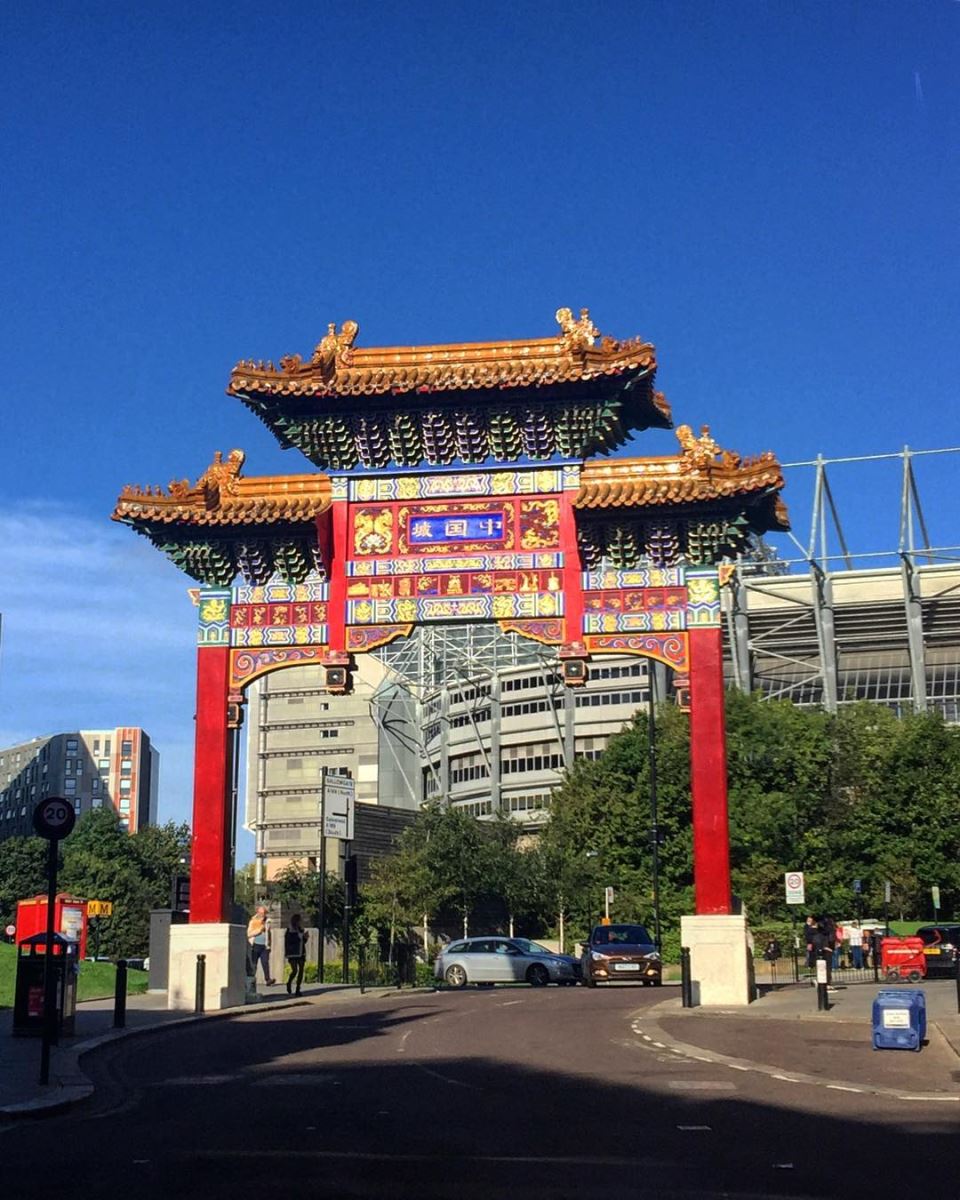 Khu phố Chinatown ở Newcastle với chiếc cổng to đùng cực nổi bật