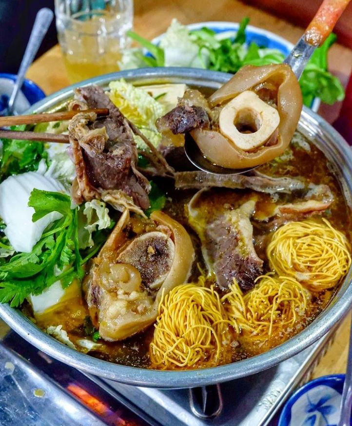 Món lẩu bò nổi tiếng của thành phố Đà Lạt