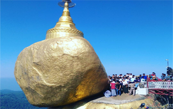 Tham quan chùa Hòn Đá Vàng nổi tiếng