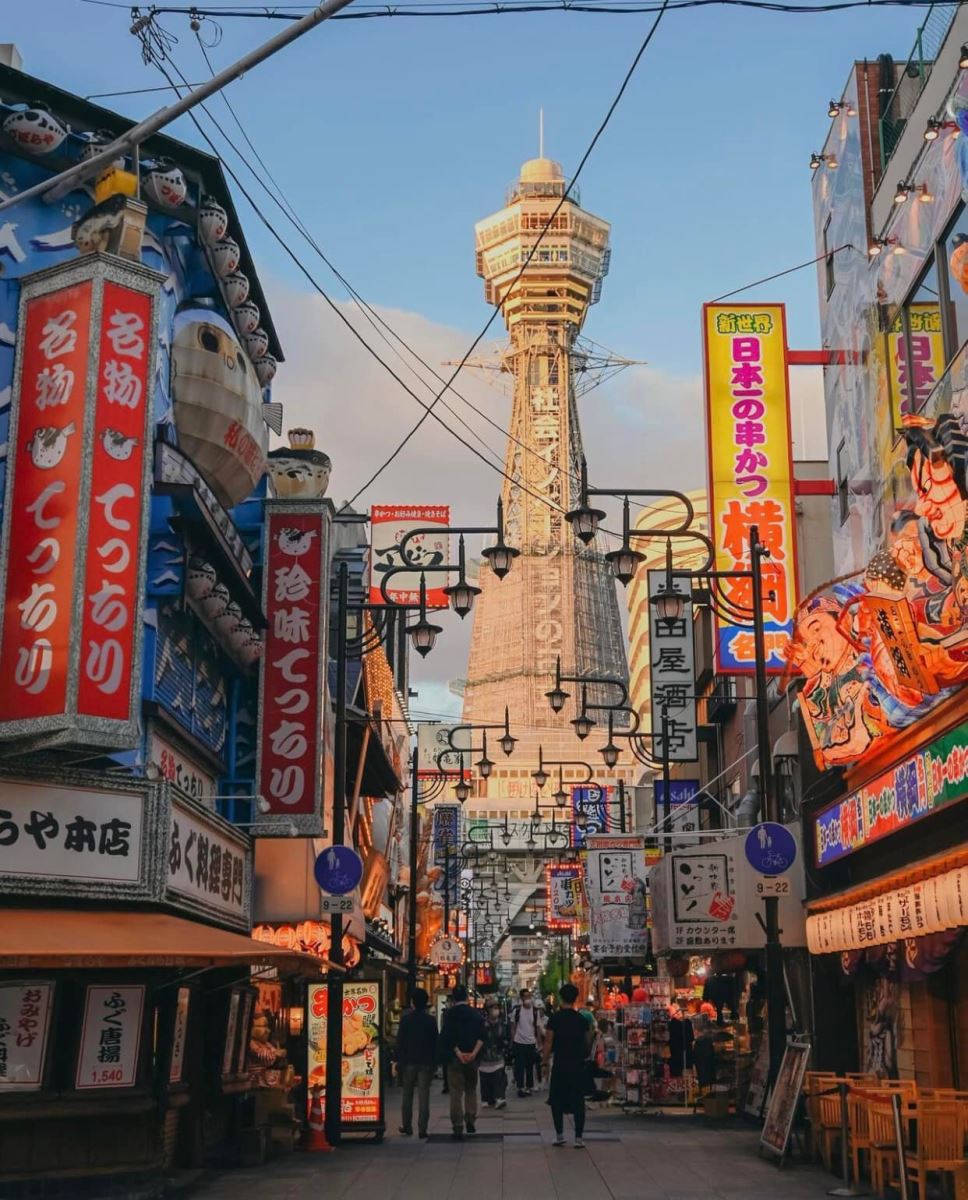 Chợ Đêm Đền Namba Yasaka