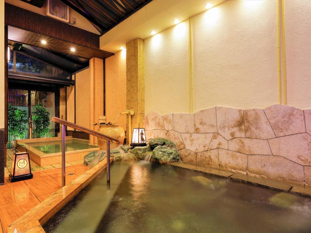 Không chỉ tốt cho sức khỏe mà tắm Onsen còn là một nghệ thuật, một nét văn hóa riêng của xứ sở hoa anh đào