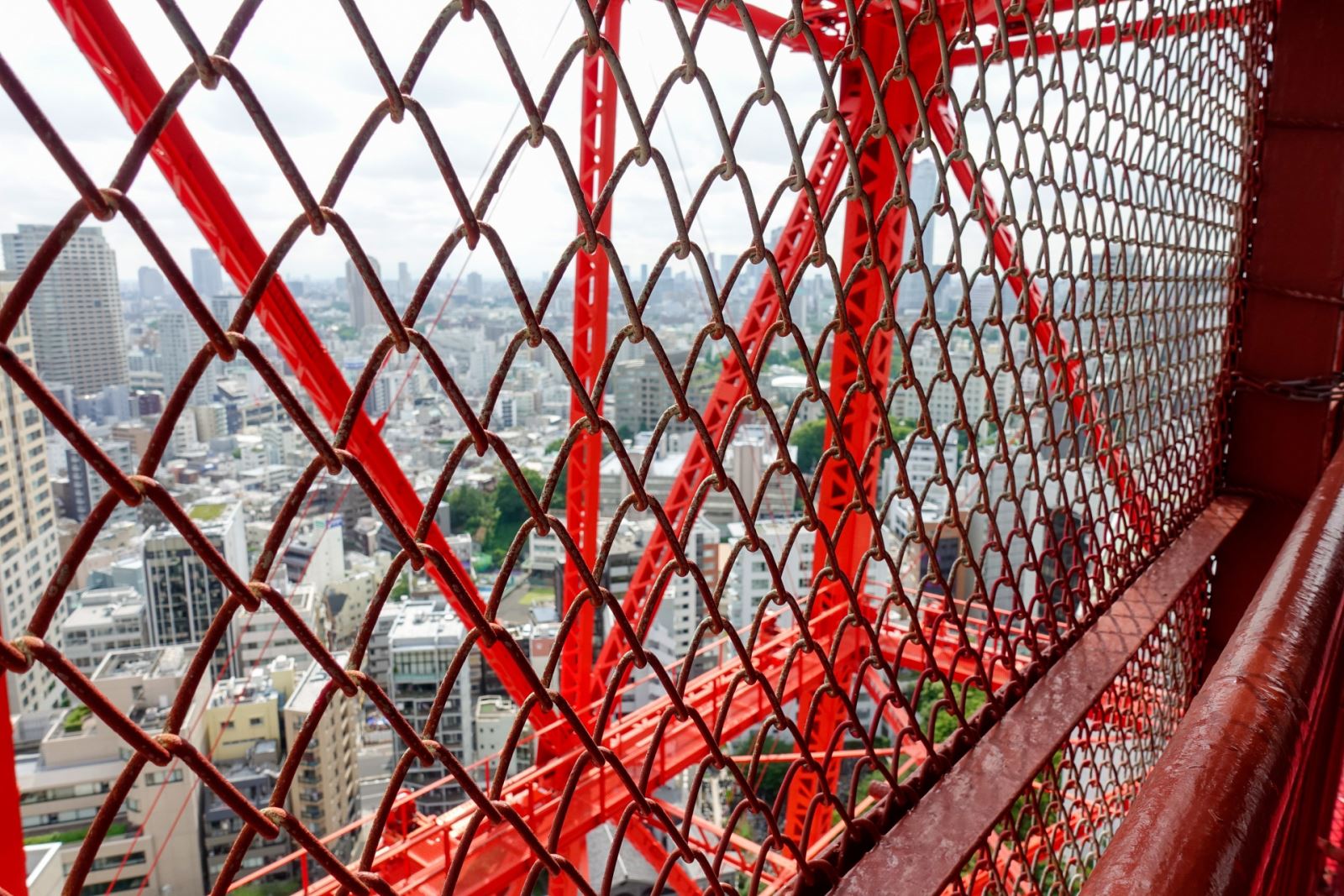View từ bên trong tháp Tokyo