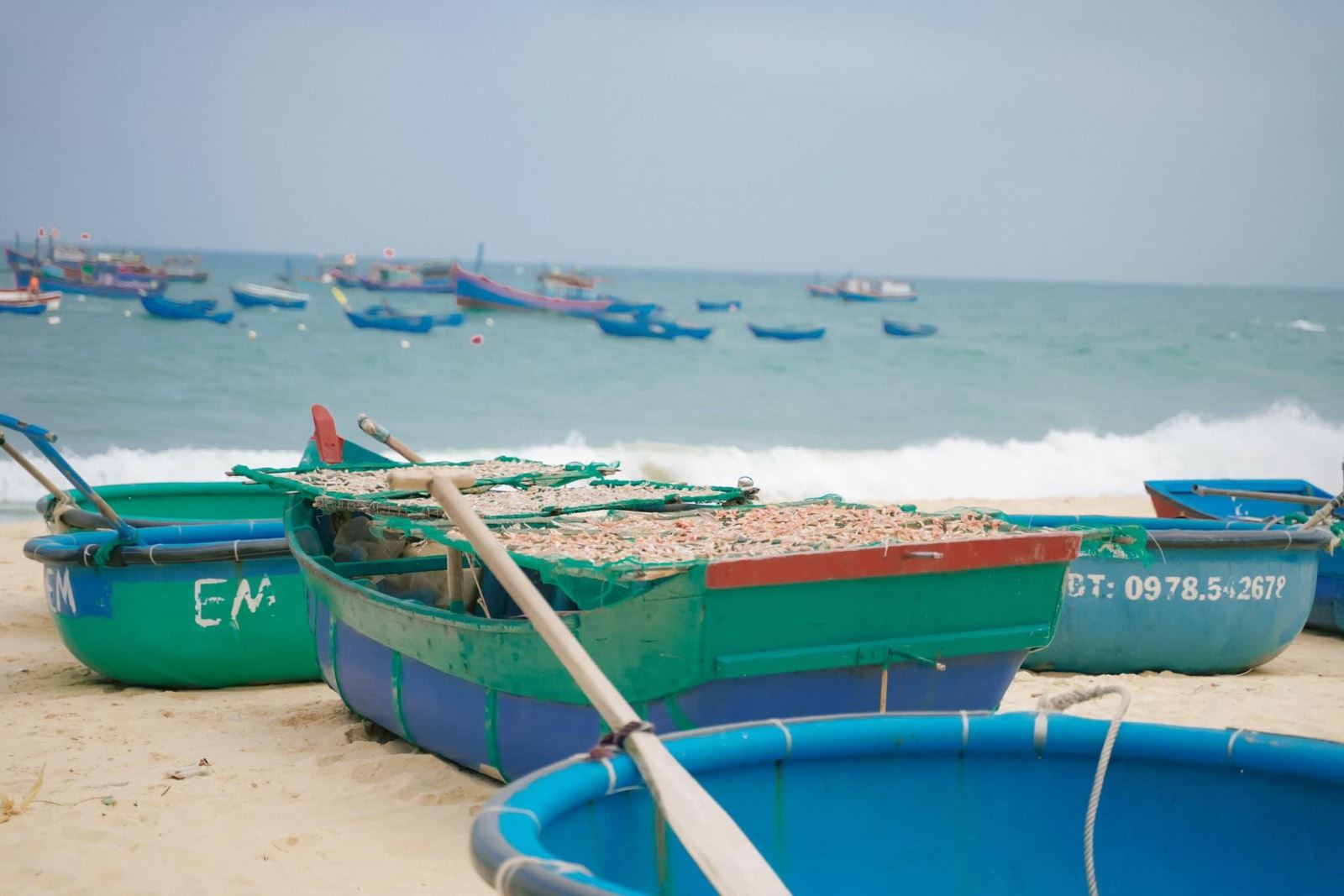 nhịp sống bình dị tại làng chài Phước Đồng