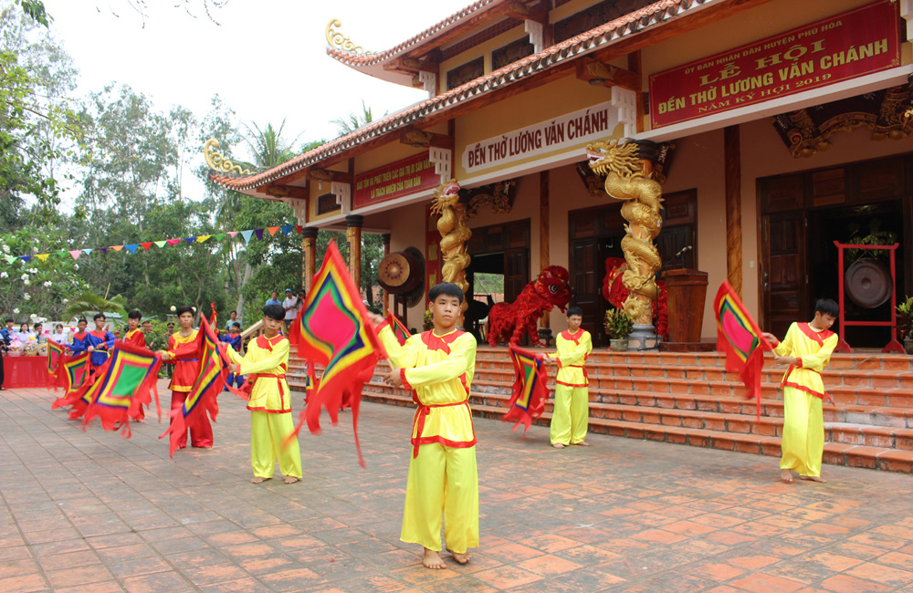 Lễ hội đền Lương Văn Chánh