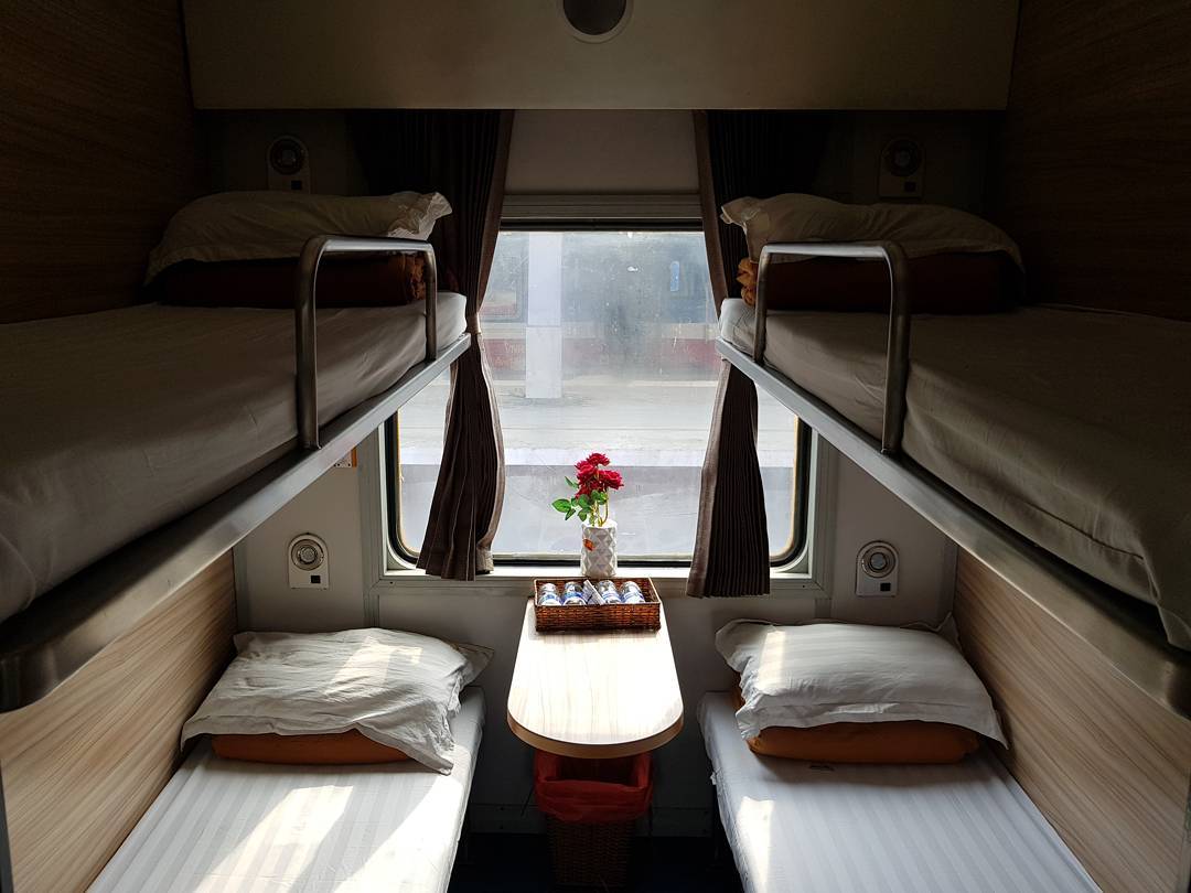Nếu đi tàu hỏa thì giường mềm là thoải mái nhất