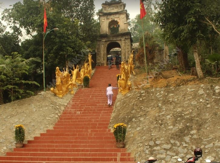 Ngày nay, chùa Ngọa Cương đã trở thành điểm du lịch cho nhiều du khách đến vãn cảnh