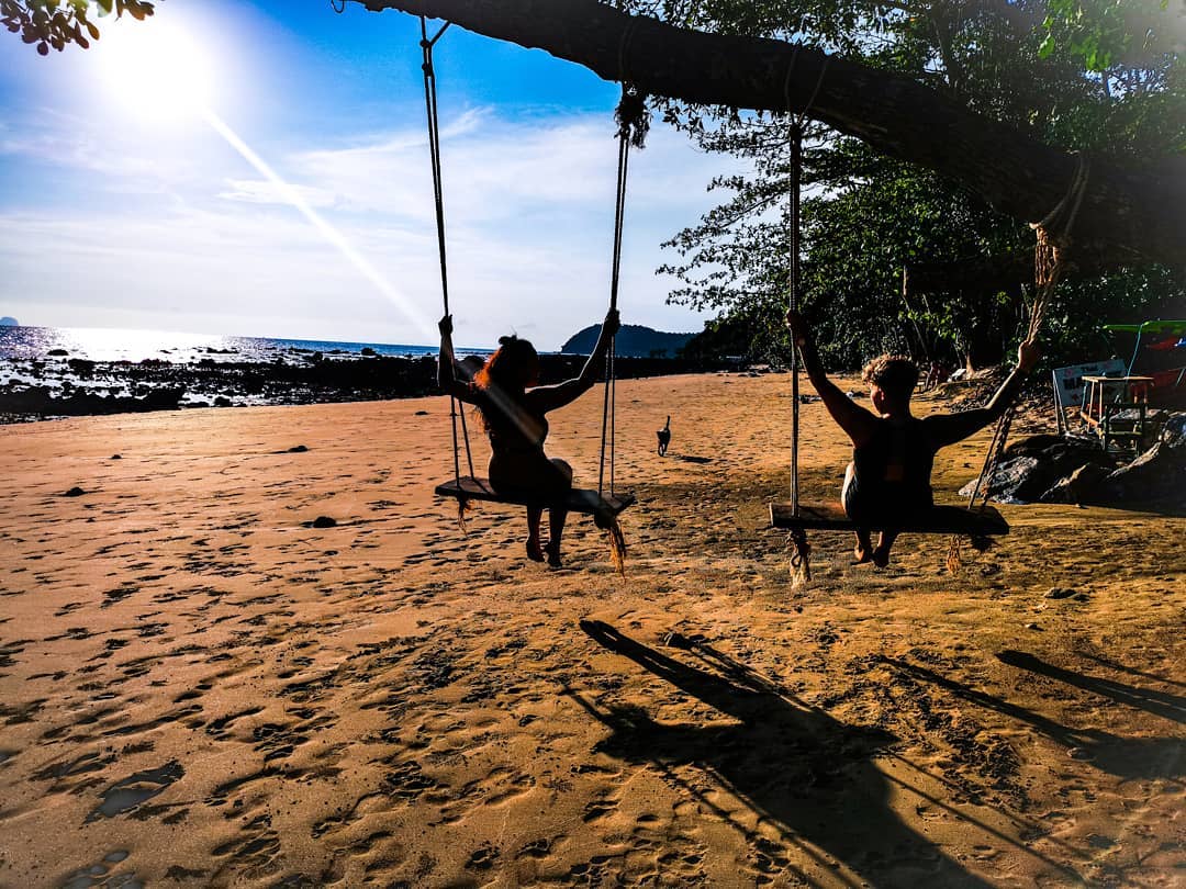 Bãi biển ở Ko Jum