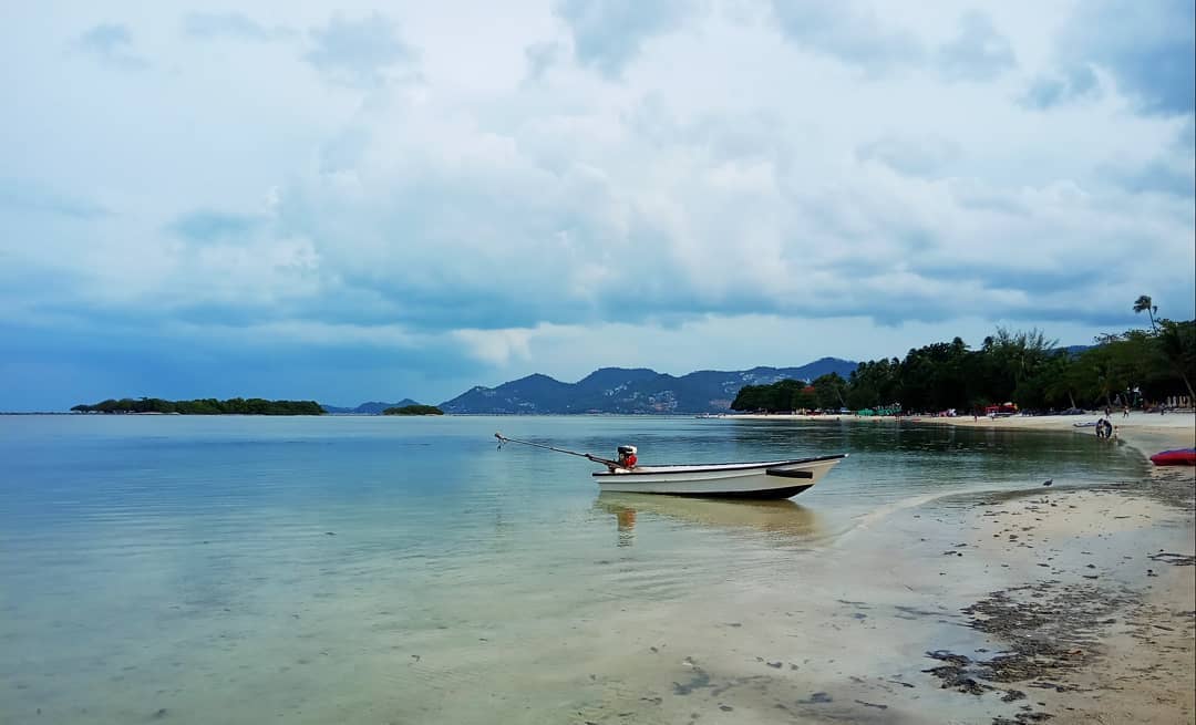 Ko Samui là một hòn đảo nổi tiếng ở vịnh Thái Lan, nơi đây hấp dẫn tất cả mọi du khách