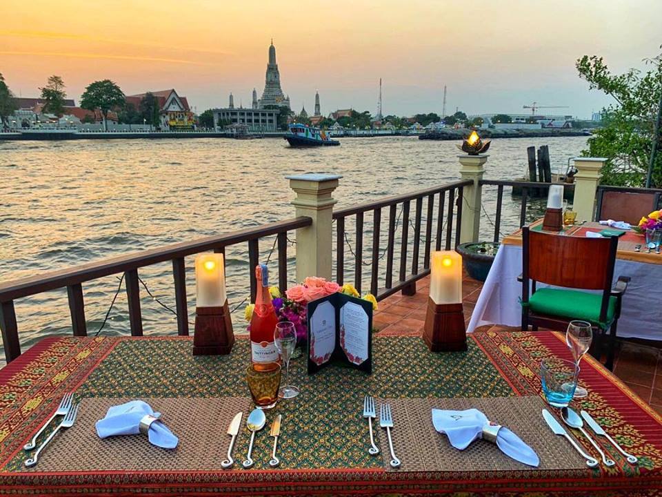 Chakrabongse Villas có view nhìn thẳng ra sông Chao Phraya
