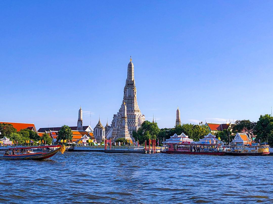 Chùa Bình Minh được biết đến như là một trong những ngôi đền đẹp nhất ở Bangkok