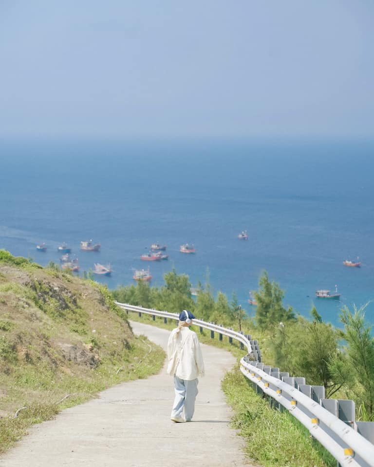 Lý Sơn nhẹ nhàng và tĩnh lặng nên rất phù hợp cho những người muốn đi du lịch nghỉ dưỡng