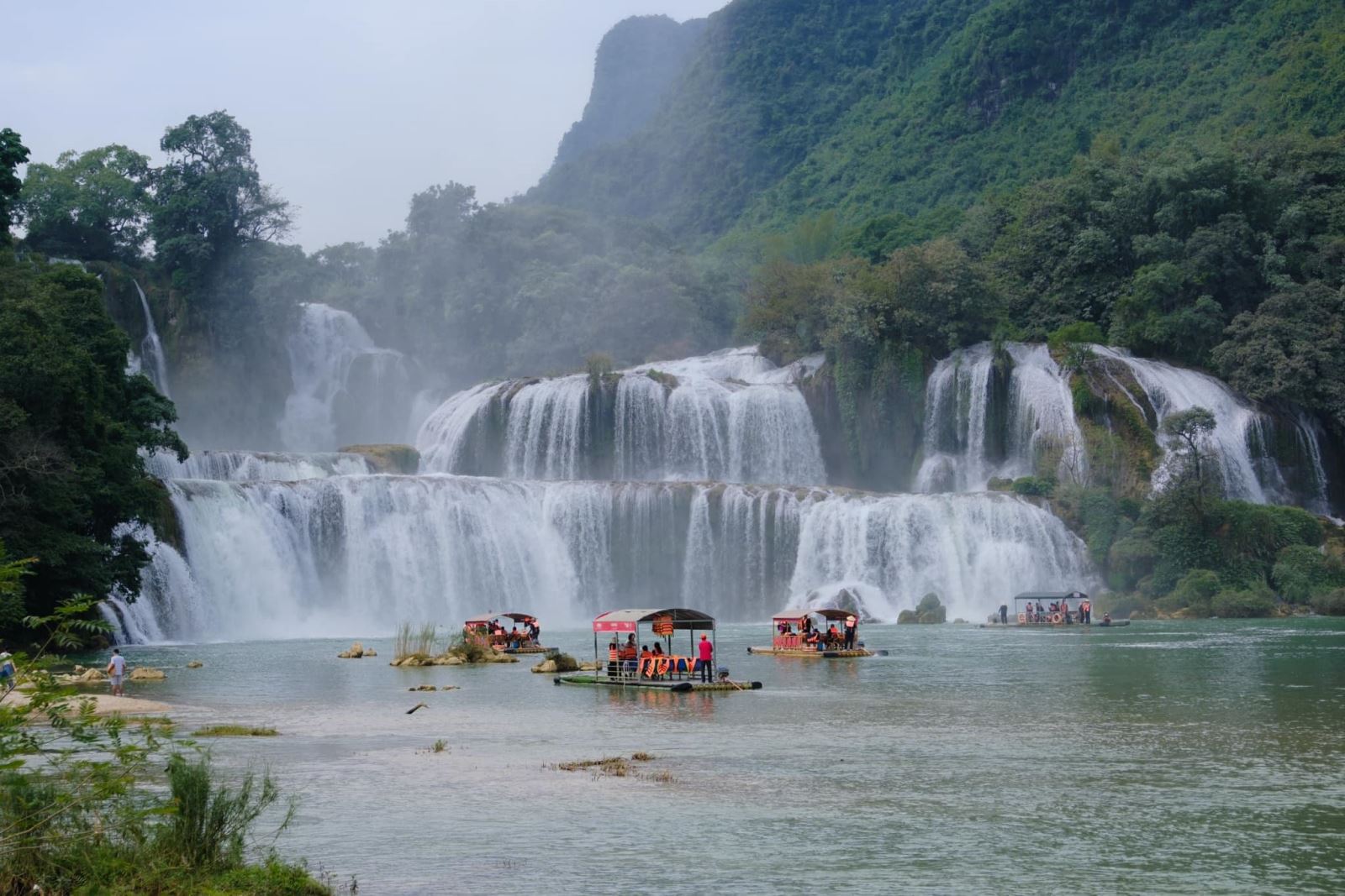 Hành trình Đông Bắc 5 ngày 4 đêm hứa hẹn mang đến thật nhiều cảm xúc